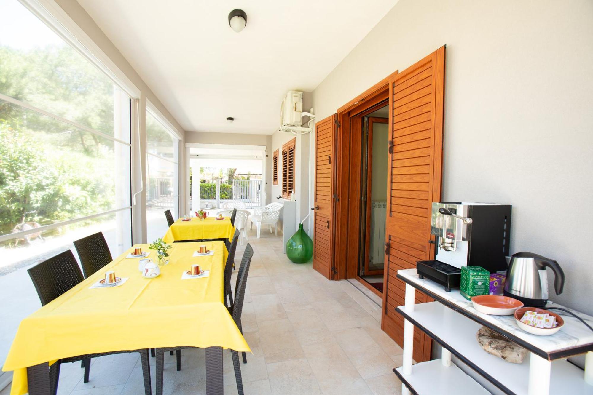 B&B Montedarena Пулзано Екстериор снимка